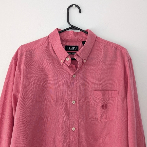 Chaps Men’s Easy Care Long Sleeve Pink Shirt In Size L - Picture 2 of 8